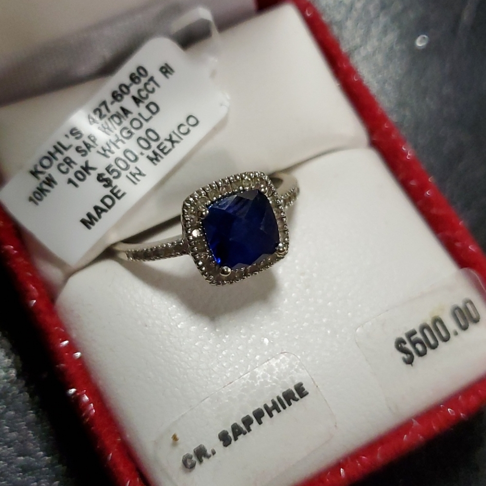 Ring - Picture 4 of 4